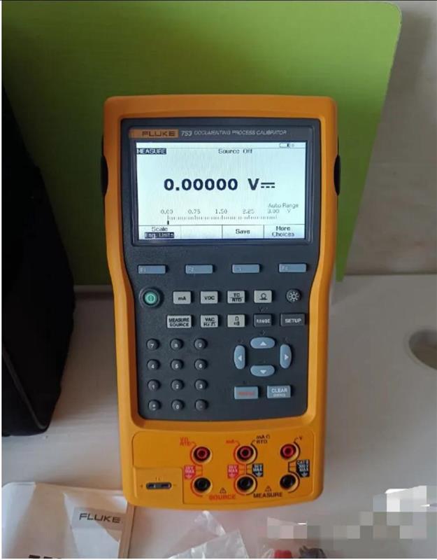 Fluke 753 Belgeleme Prosesi Kalibratörü_1 Turkey