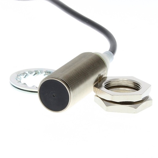 Omron E2A-M18KS05-WP-B1-TP 6M Turkiye